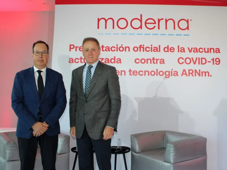 Funcionarios de moderna informan de vacunación de invierno